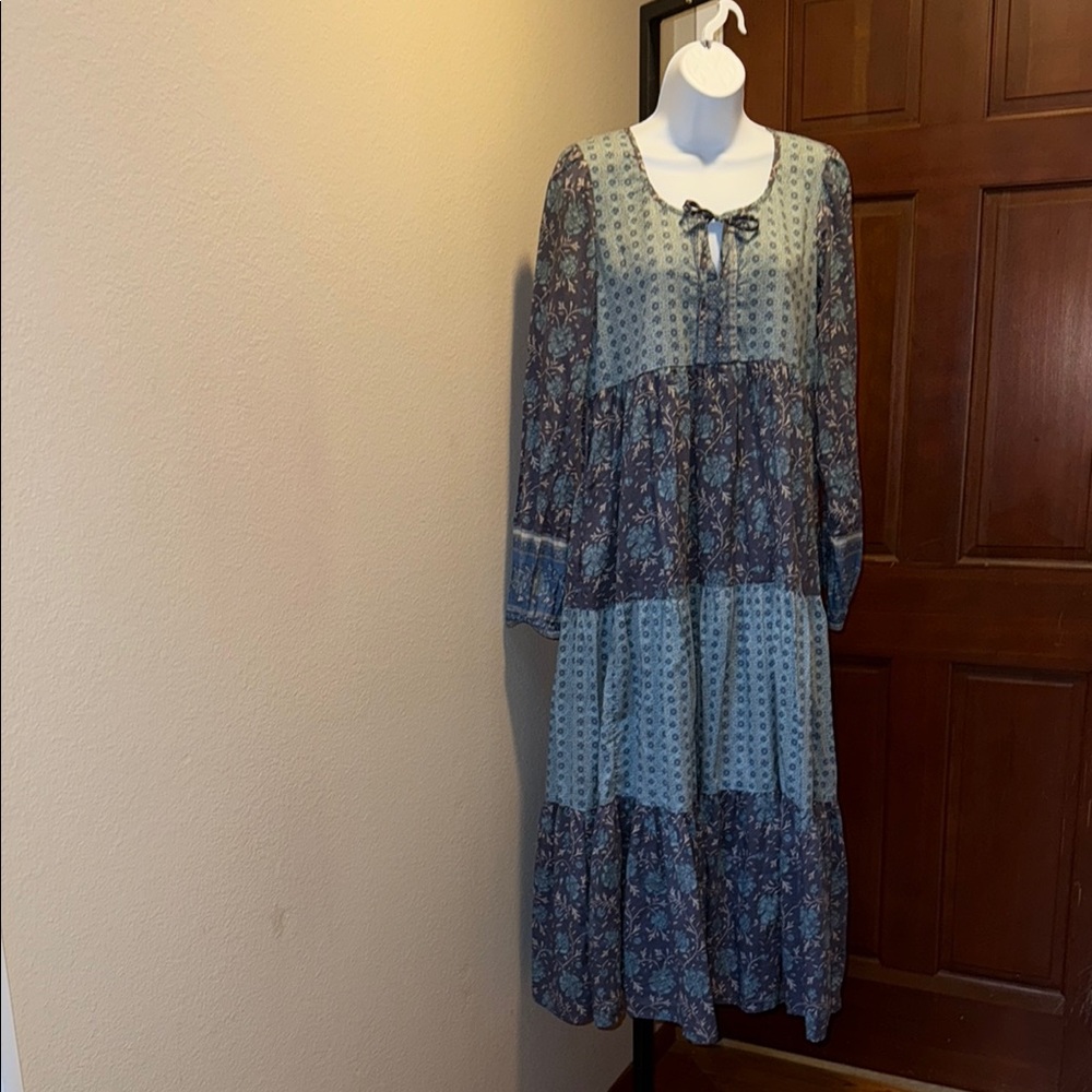 American Eagle Outfitters Blue Tiered Boho Sundress Maxi Long Sleeves Sz M